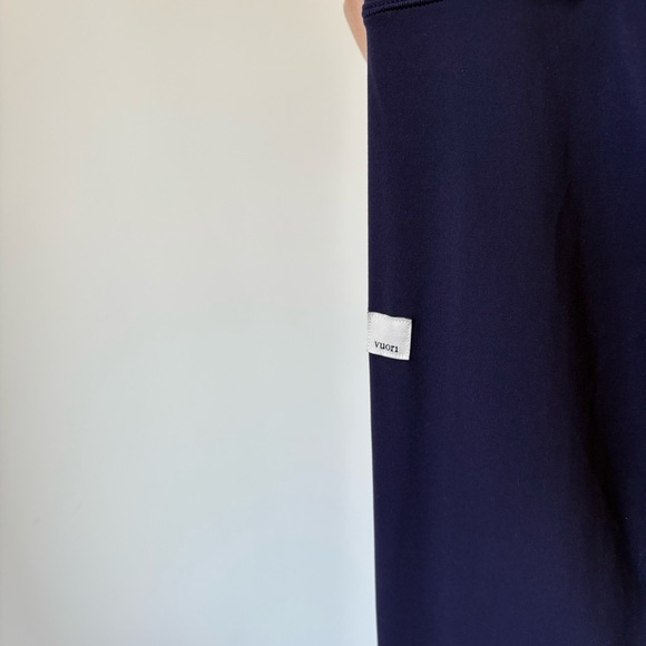Vuori AllTheFeels High Rise Bliss Blend Jet Blue 7/8 Leggings EUC Size S #VW4018 - Picture 8 of 11